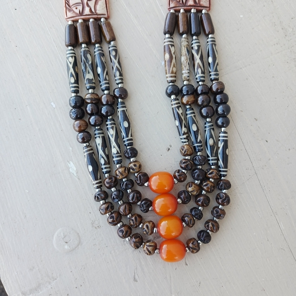 Vtg Tribal style 4 strand Hand carved Yak bone & resin Statement necklace Nepal - Picture 4 of 8